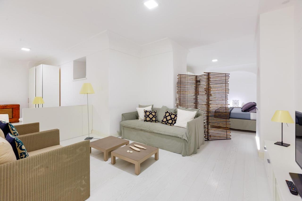 White Stylish Apartment 3 Vico Equense Buitenkant foto