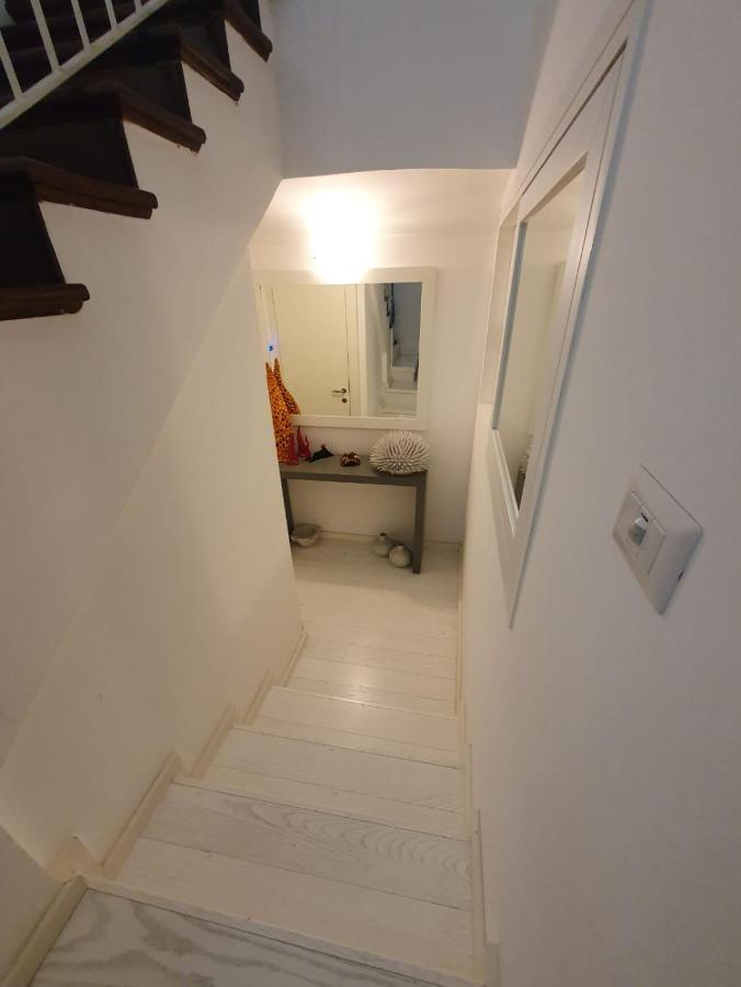White Stylish Apartment 3 Vico Equense Buitenkant foto